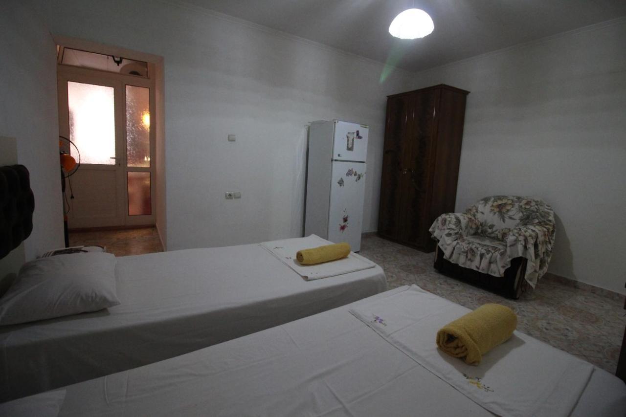 Mona'S Apartments Sarandë Eksteriør bilde