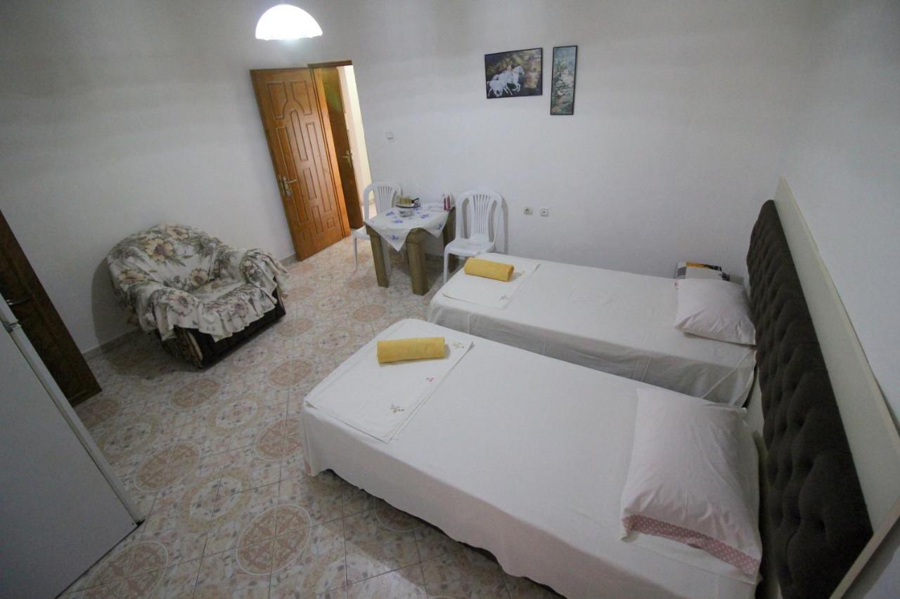 Mona'S Apartments Sarandë Eksteriør bilde