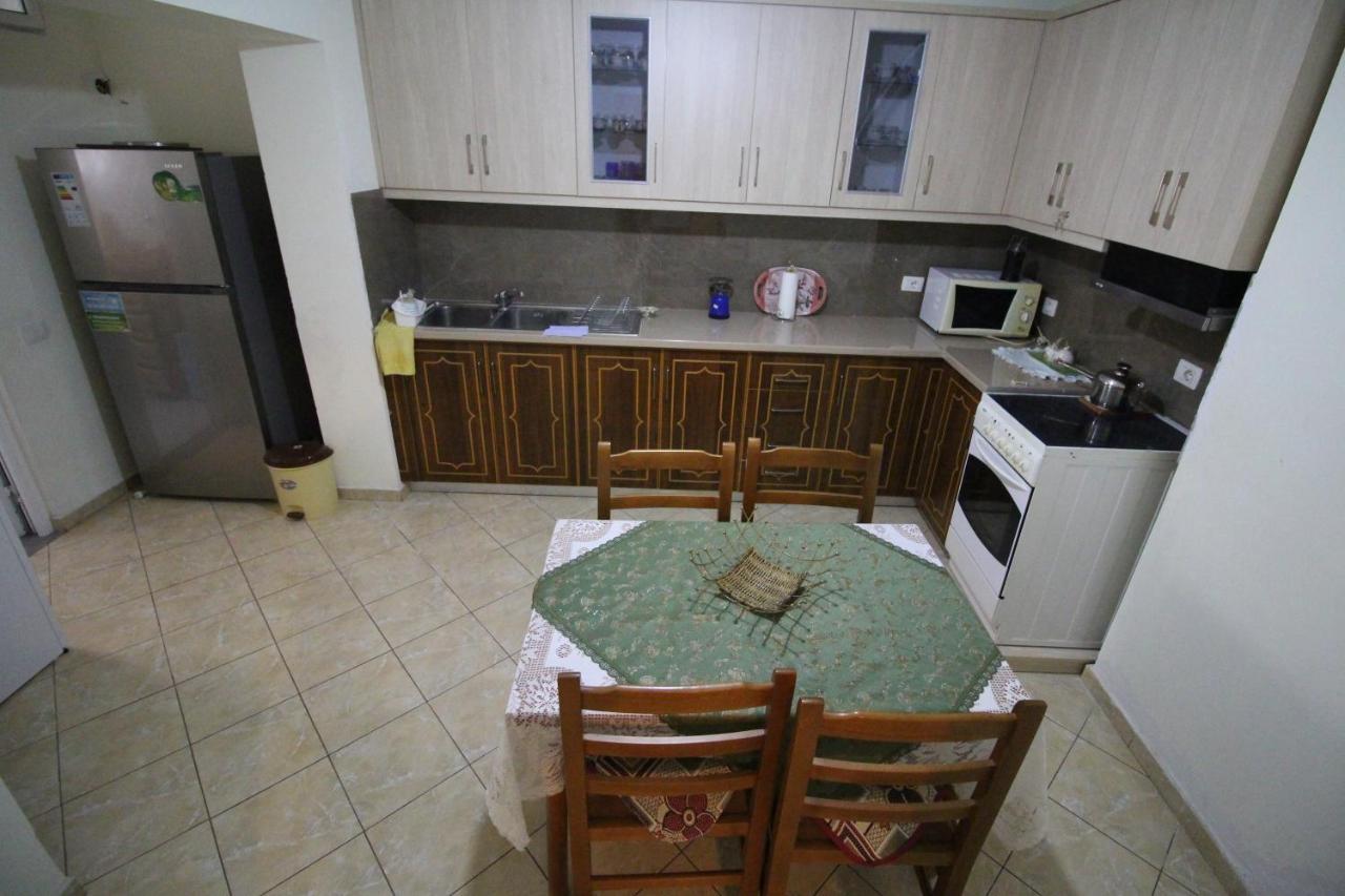 Mona'S Apartments Sarandë Eksteriør bilde